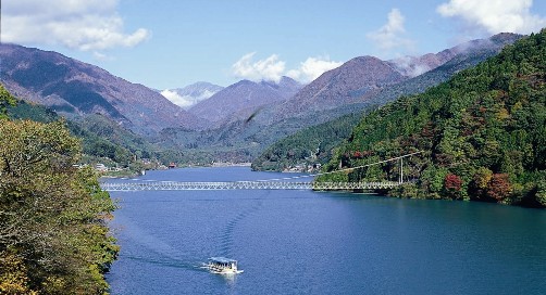井川湖.jpg