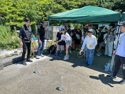 LINE_ALBUM_プランクトン観察会（202686）_260820_41　プランクトン採集.jpg